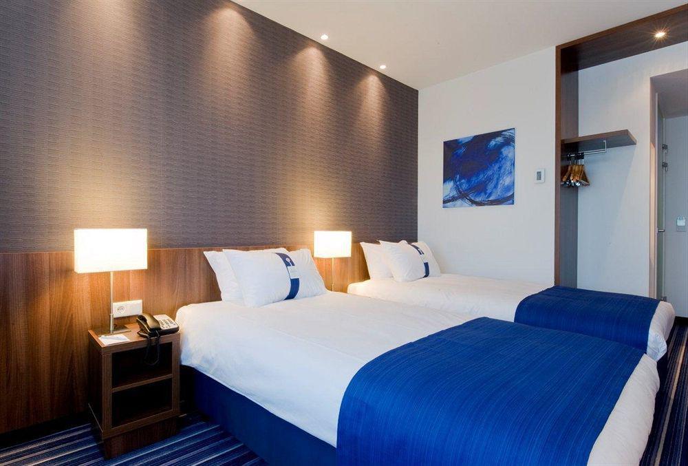 Holiday Inn Express Rotterdam - Central Station By Ihg Exterior foto