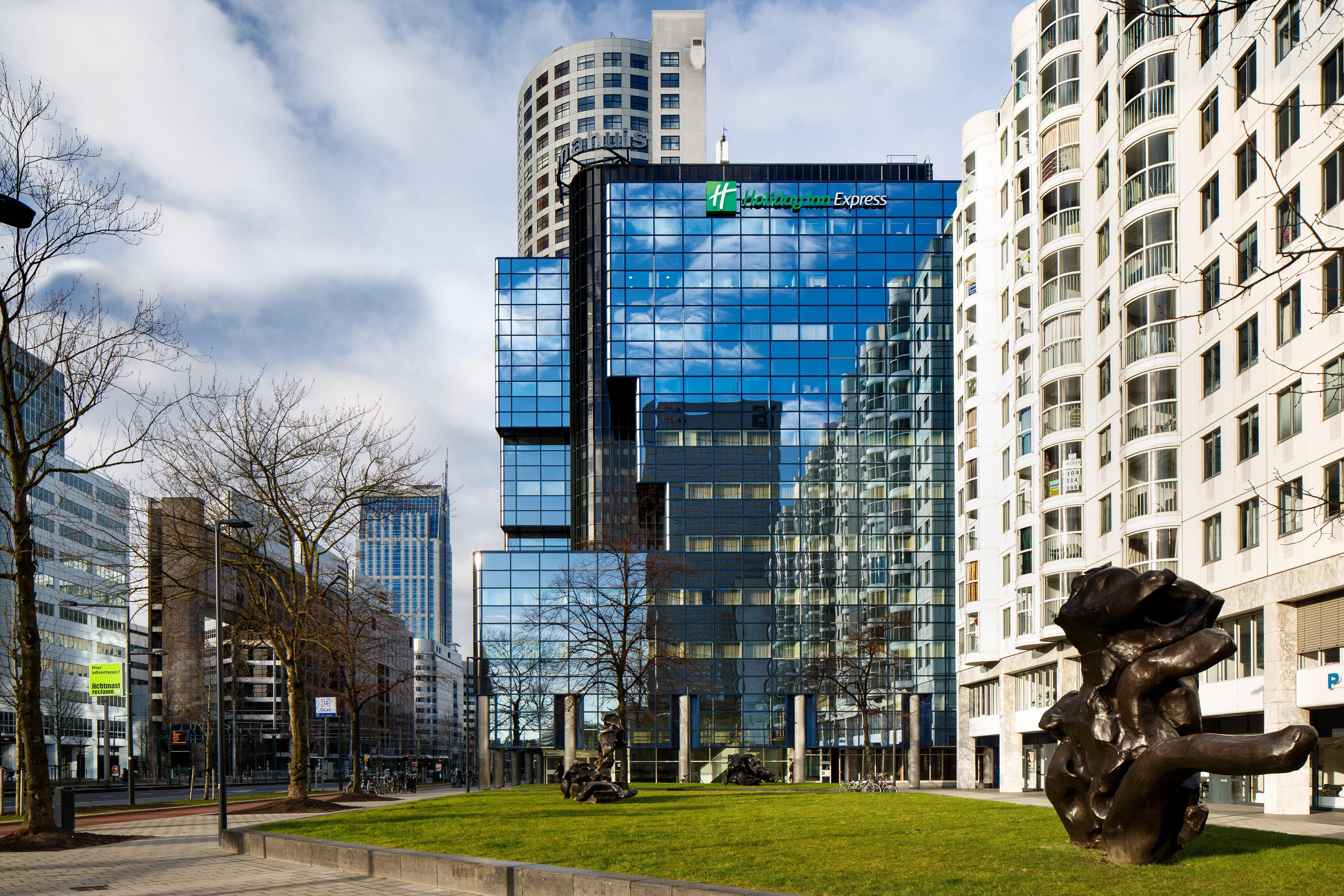 Holiday Inn Express Rotterdam - Central Station By Ihg Exterior foto