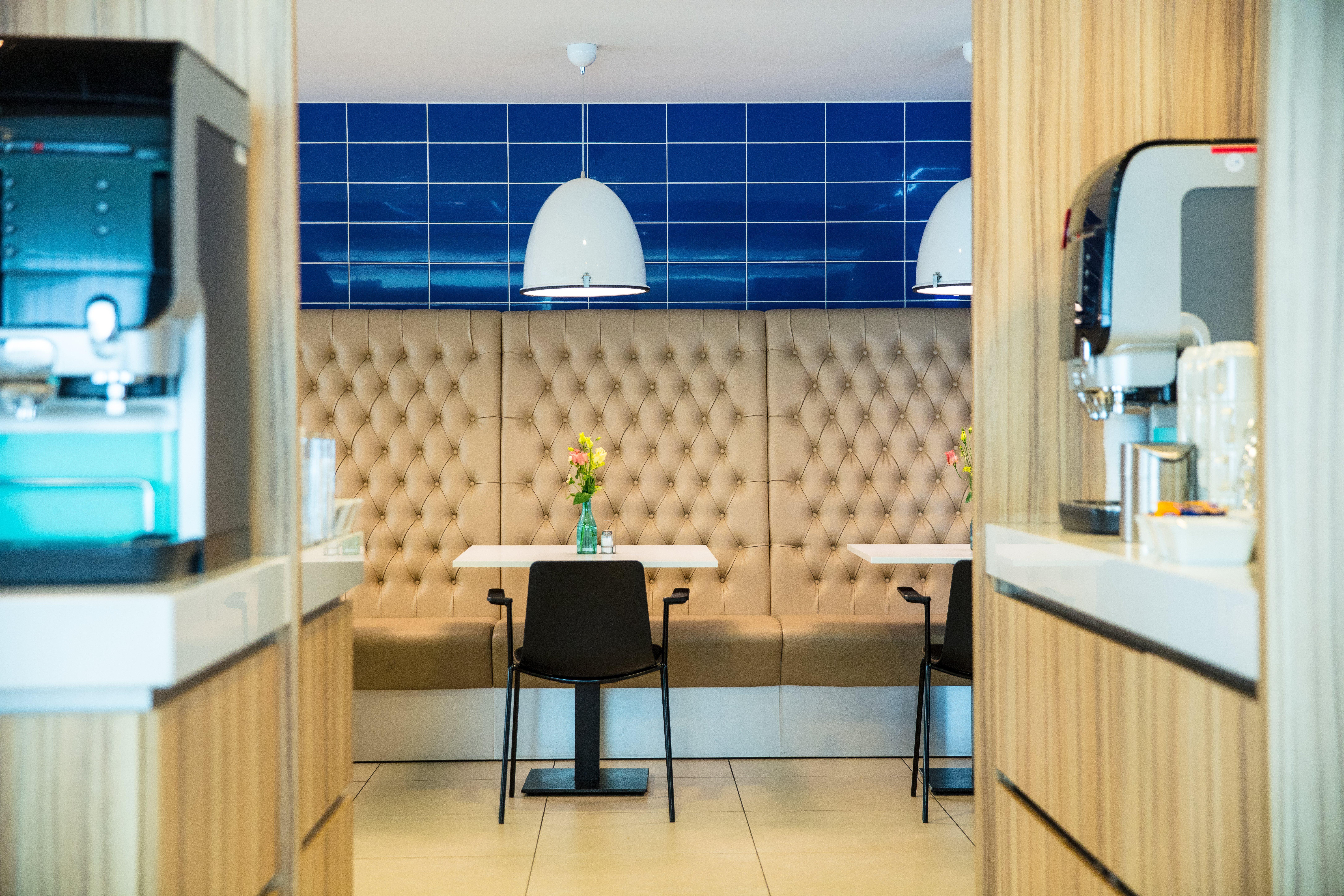 Holiday Inn Express Rotterdam - Central Station By Ihg Exterior foto