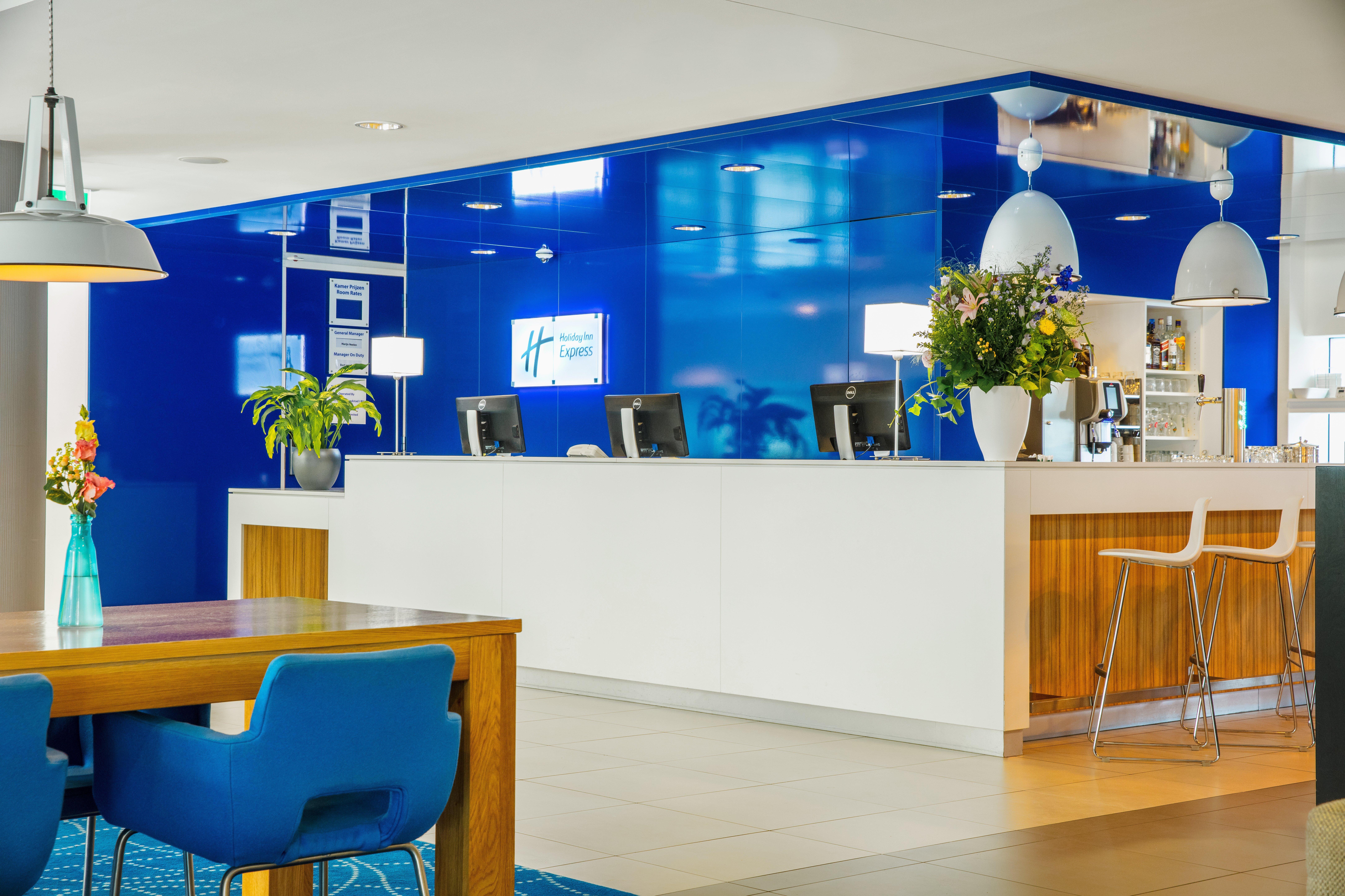 Holiday Inn Express Rotterdam - Central Station By Ihg Exterior foto