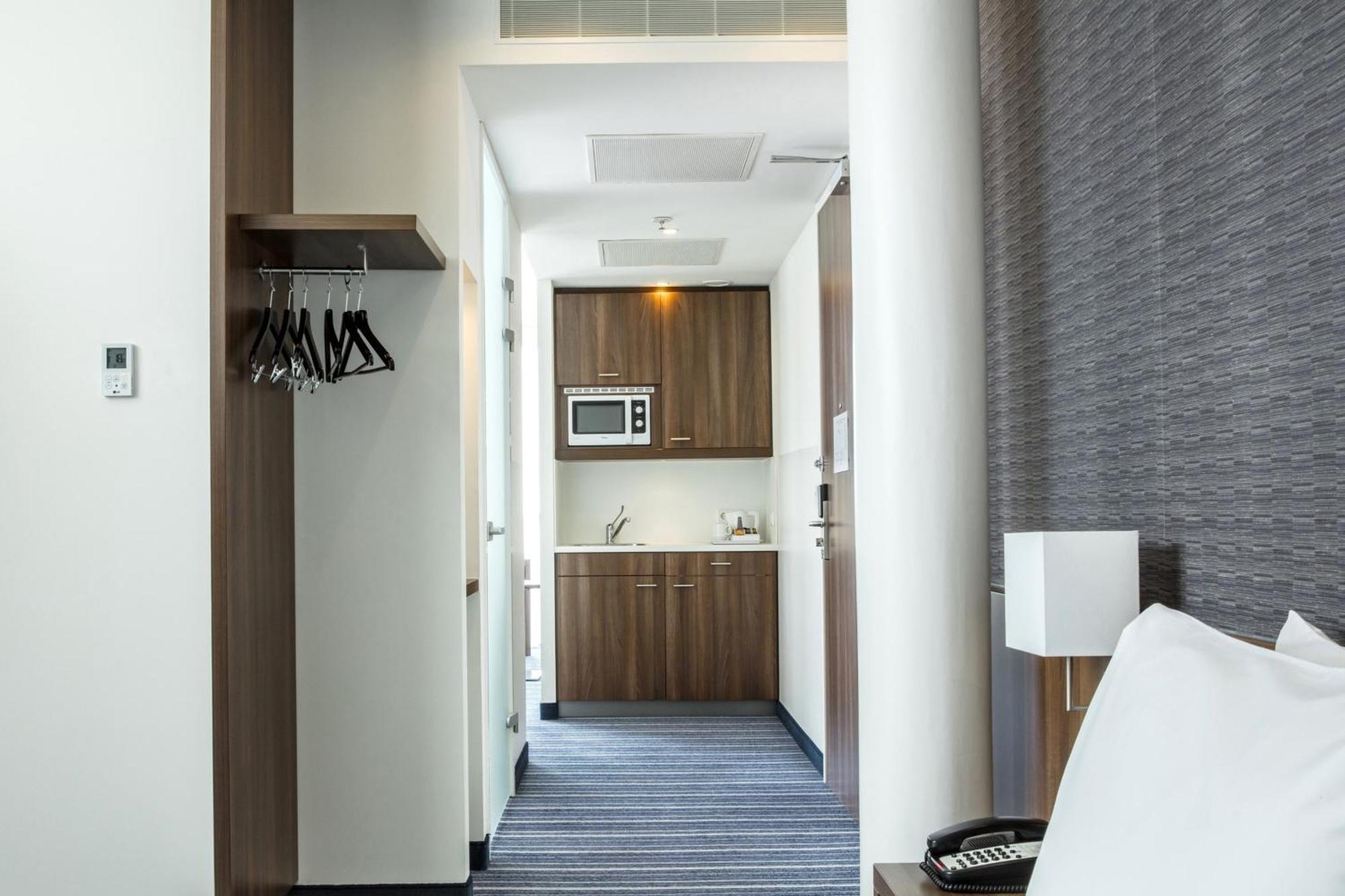 Holiday Inn Express Rotterdam - Central Station By Ihg Exterior foto