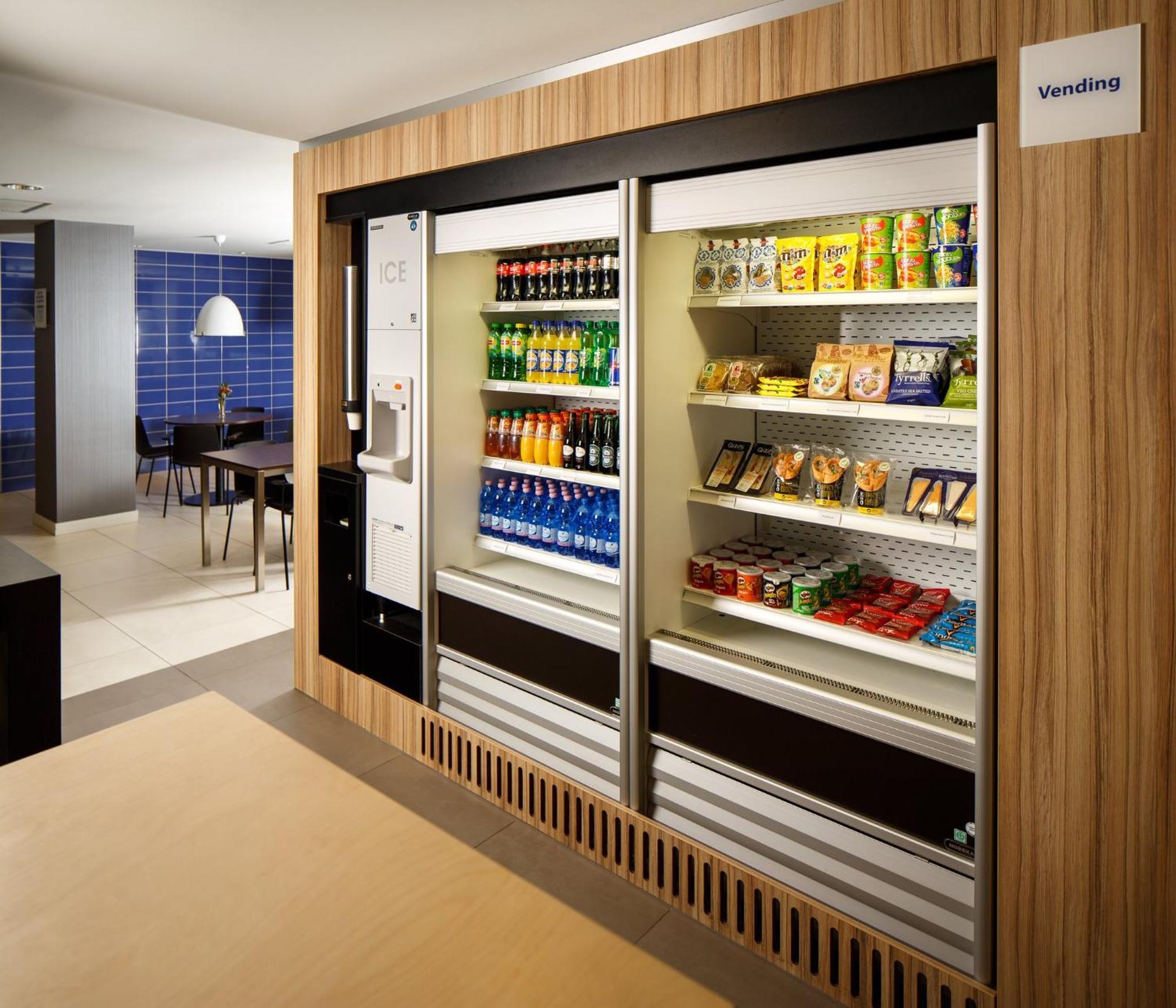 Holiday Inn Express Rotterdam - Central Station By Ihg Exterior foto