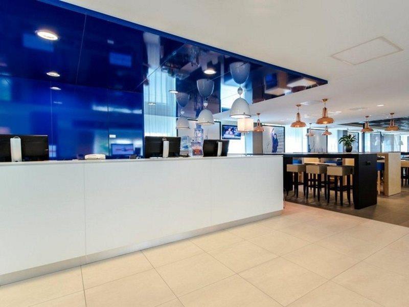 Holiday Inn Express Rotterdam - Central Station By Ihg Exterior foto