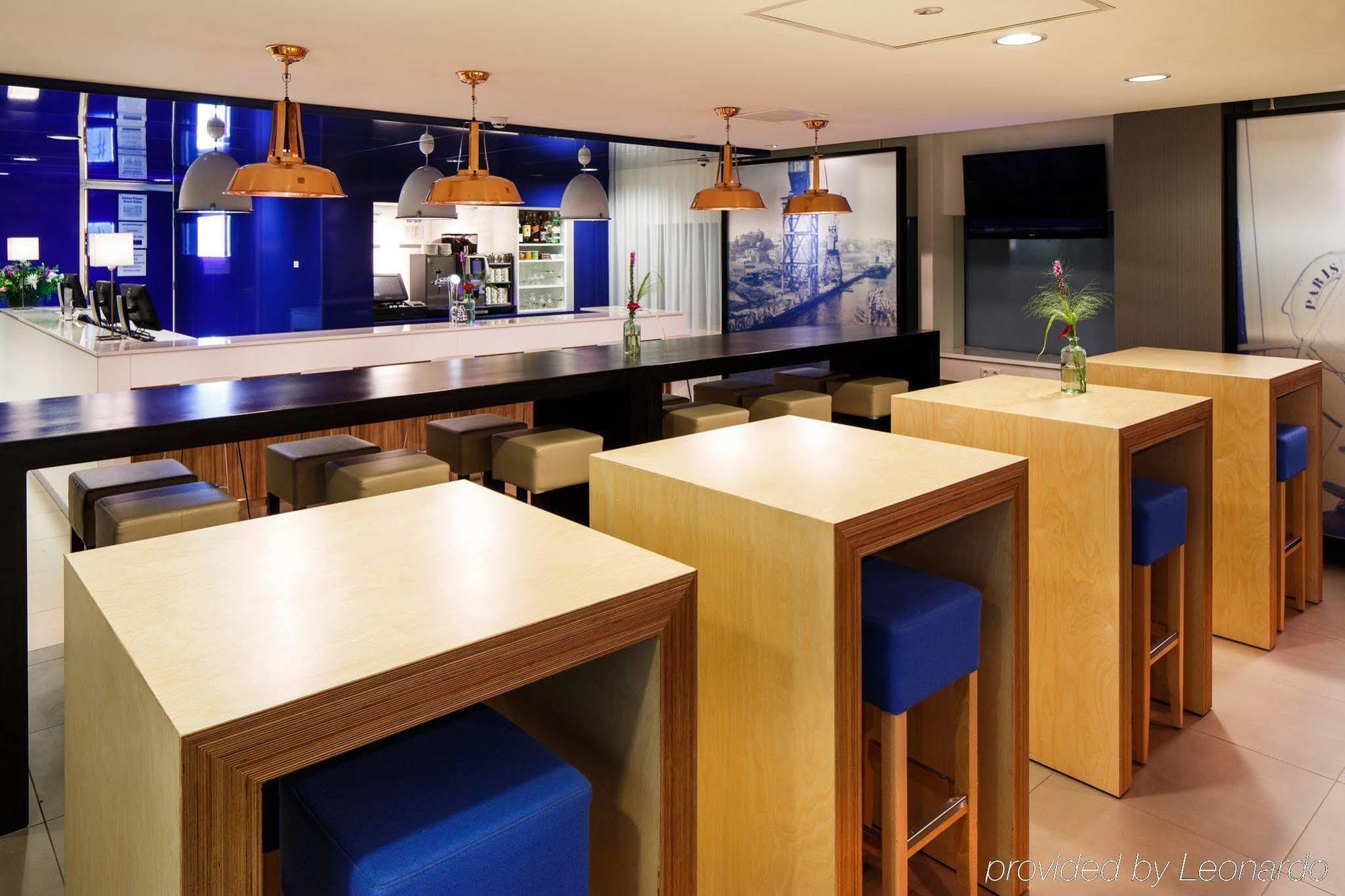 Holiday Inn Express Rotterdam - Central Station By Ihg Exterior foto